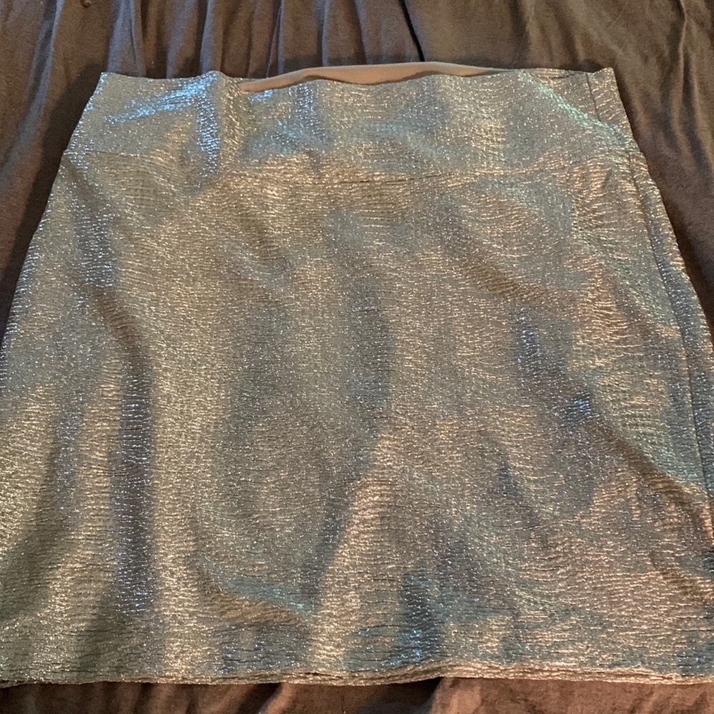 Xl decree gold skirt
